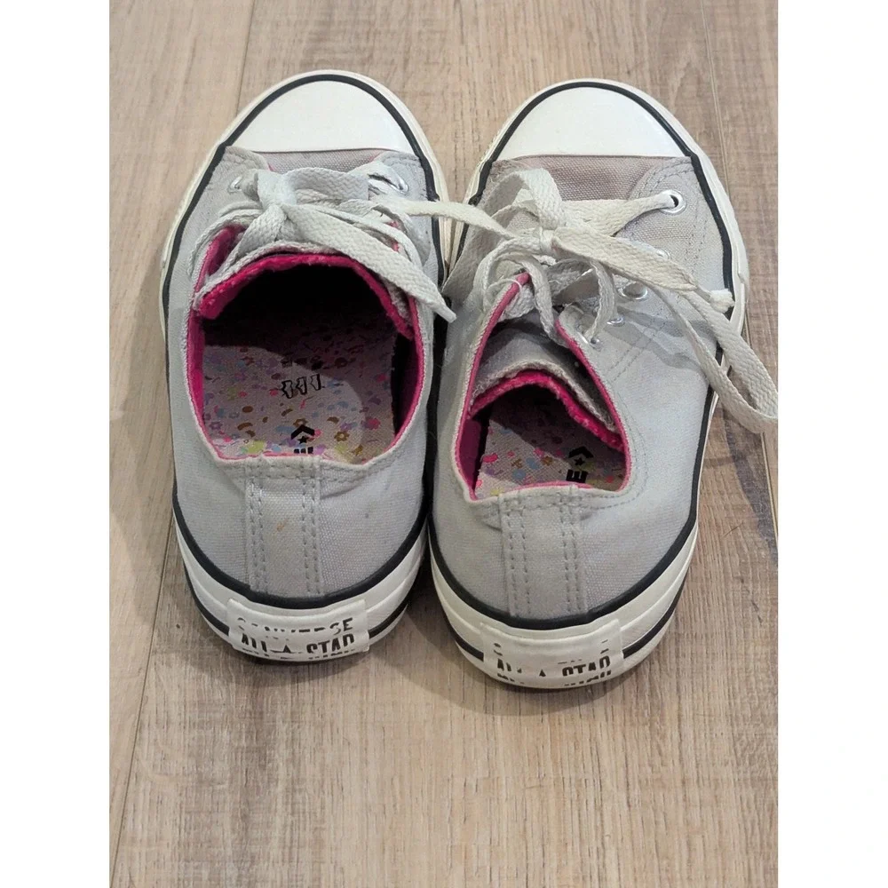 Converse Chuck Taylor All Star Low Top Gray Pink Junior 4 662626F Sneakers